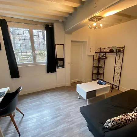 “studio Capucines”-logement Centre De Apartament